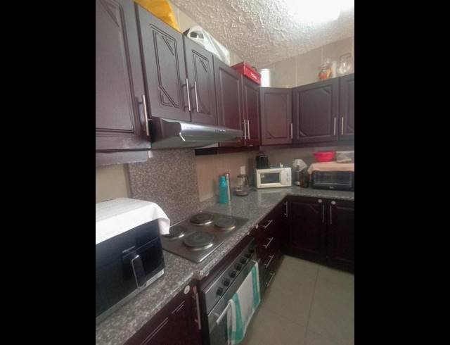 2 BEDROOM COMPLEX FOR SALE IN MALVERN